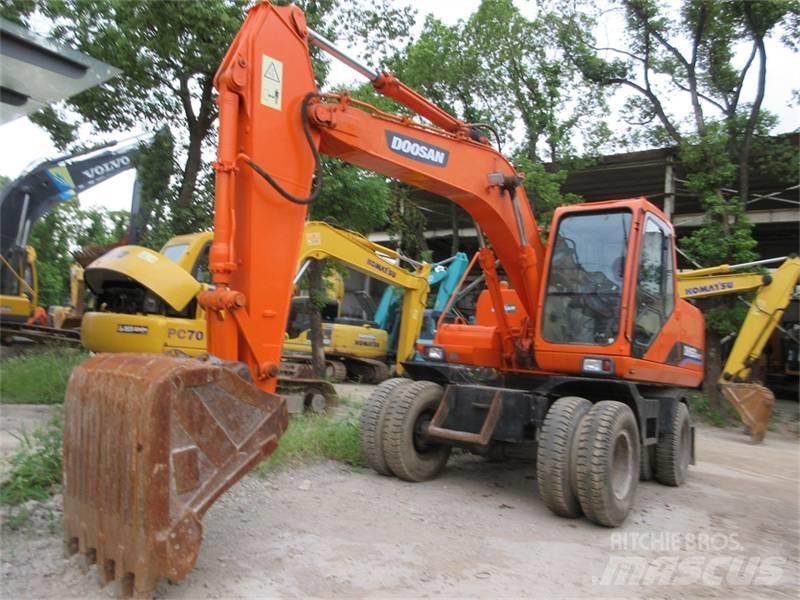 Doosan DH150W-7  휠 굴삭기