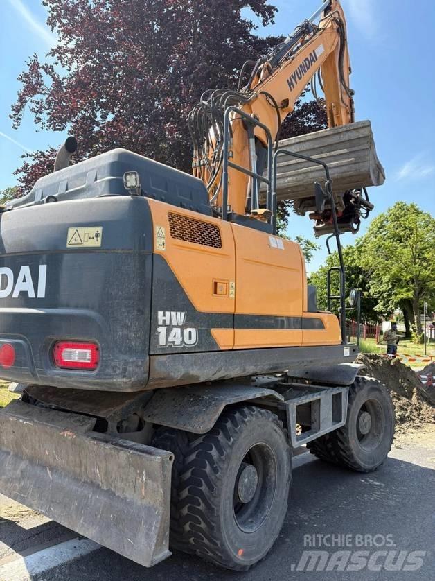 Hyundai HW 140  휠 굴삭기