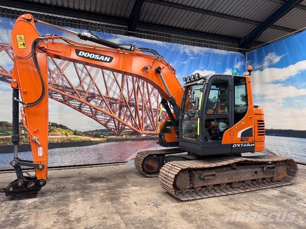 Doosan DX 140 LCR-5 대형 굴삭기 29톤 이상