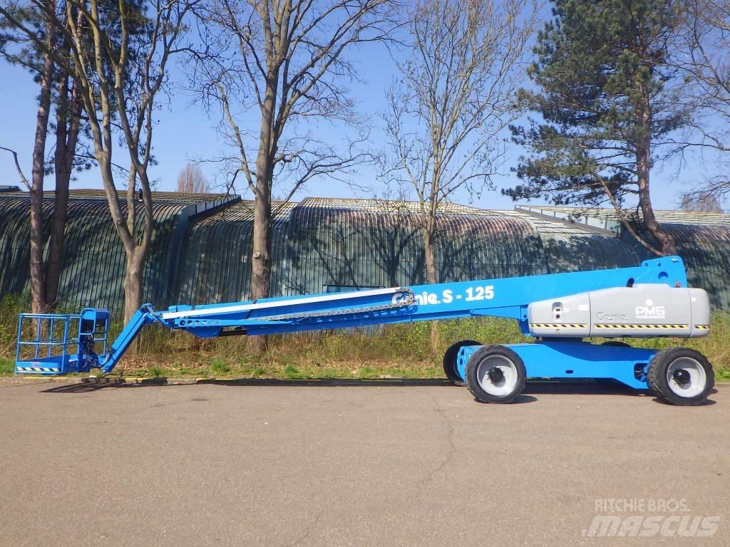 Genie S125 견인식 전동이동 리프트