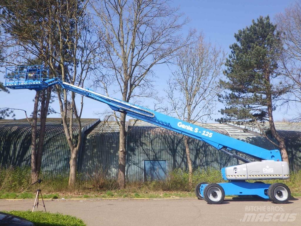 Genie S125 견인식 전동이동 리프트