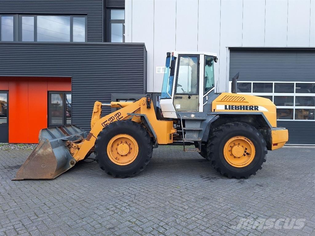 Liebherr L522  휠로우더