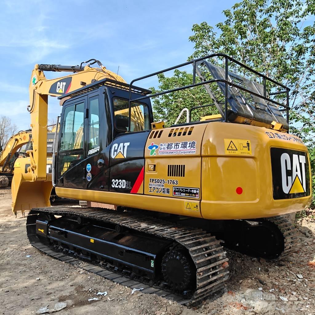 CAT 323D2L 대형 굴삭기 29톤 이상