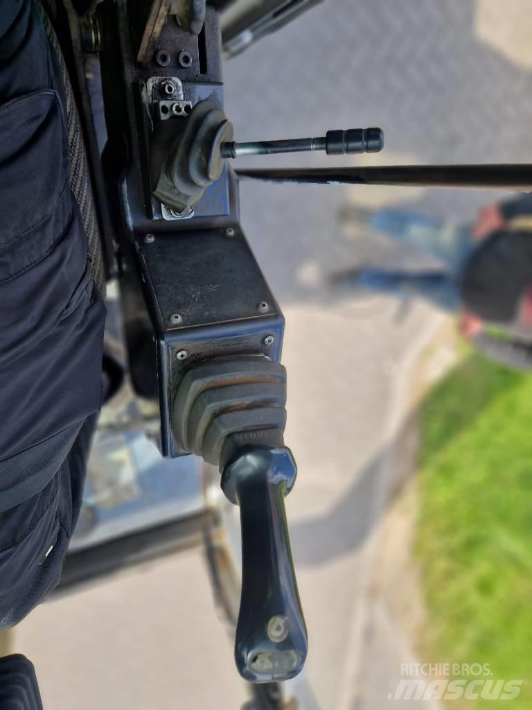 Fuchs MHL 331 폐기물/산업 처리기