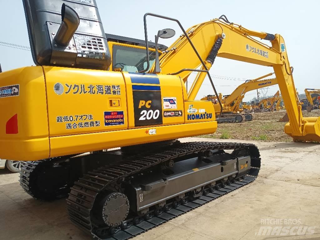 Komatsu PC 200 대형 굴삭기 29톤 이상