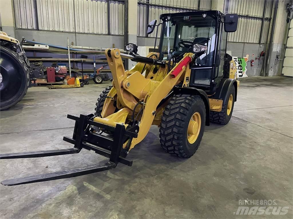 CAT 906  휠로우더
