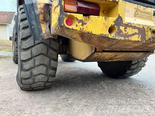 Volvo BM L 70  휠로우더