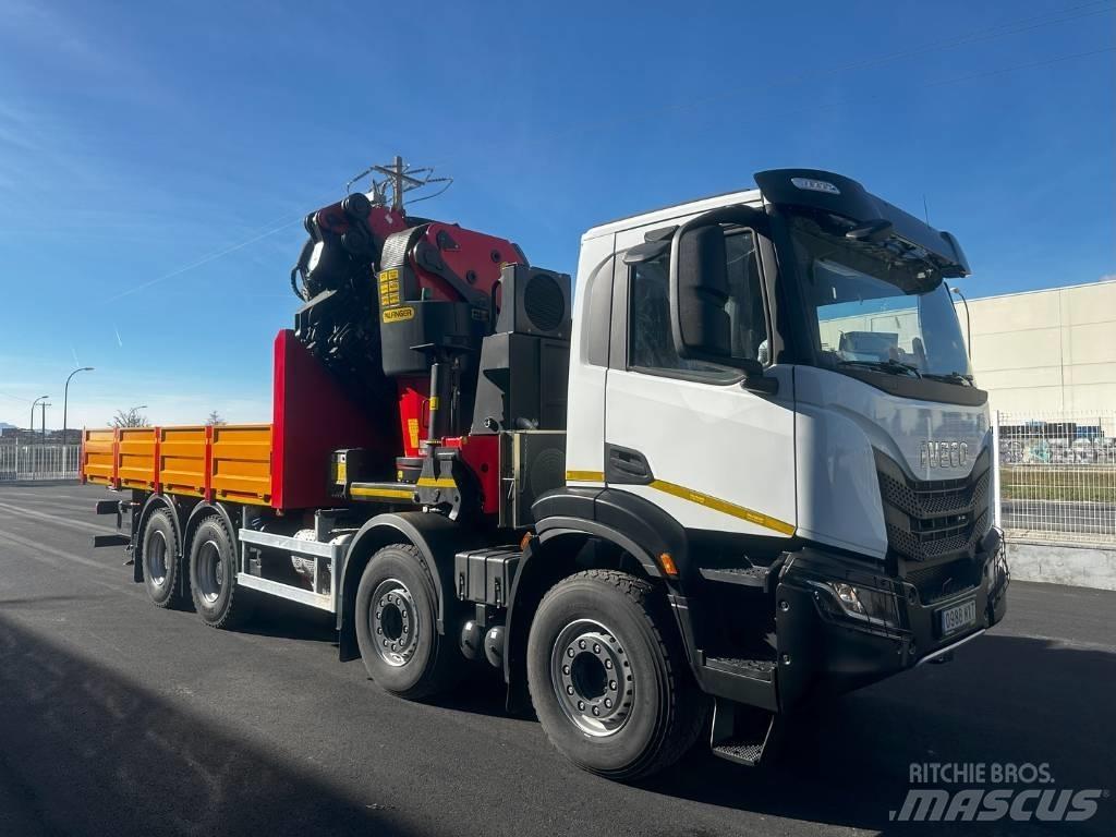 Iveco T-WAY 450 크레인 트럭