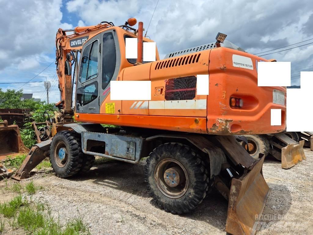 Doosan DX210WA  휠 굴삭기