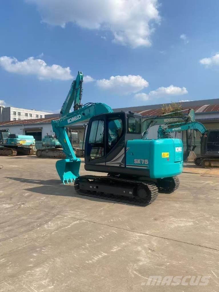 Kobelco SK75-11 대형 굴삭기 29톤 이상
