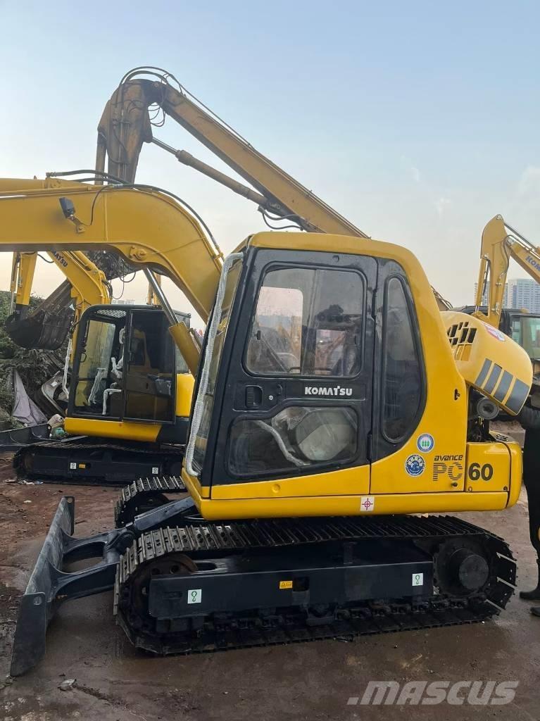 Komatsu PC 60-7 대형 굴삭기 29톤 이상