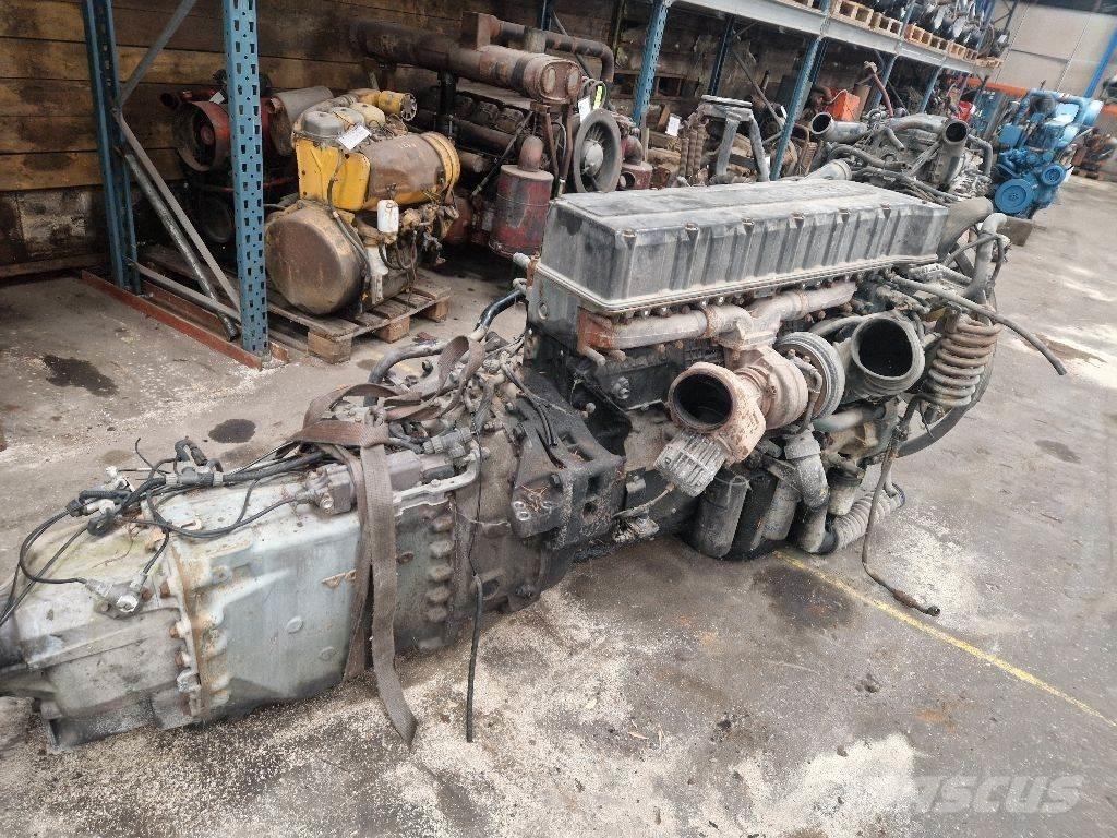 Volvo D12A420 엔진
