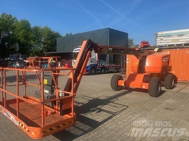 JLG 460 SJ 견인식 전동이동 리프트