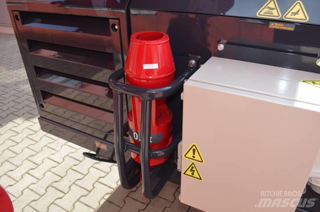 Unic URW-806 트랙 크레인