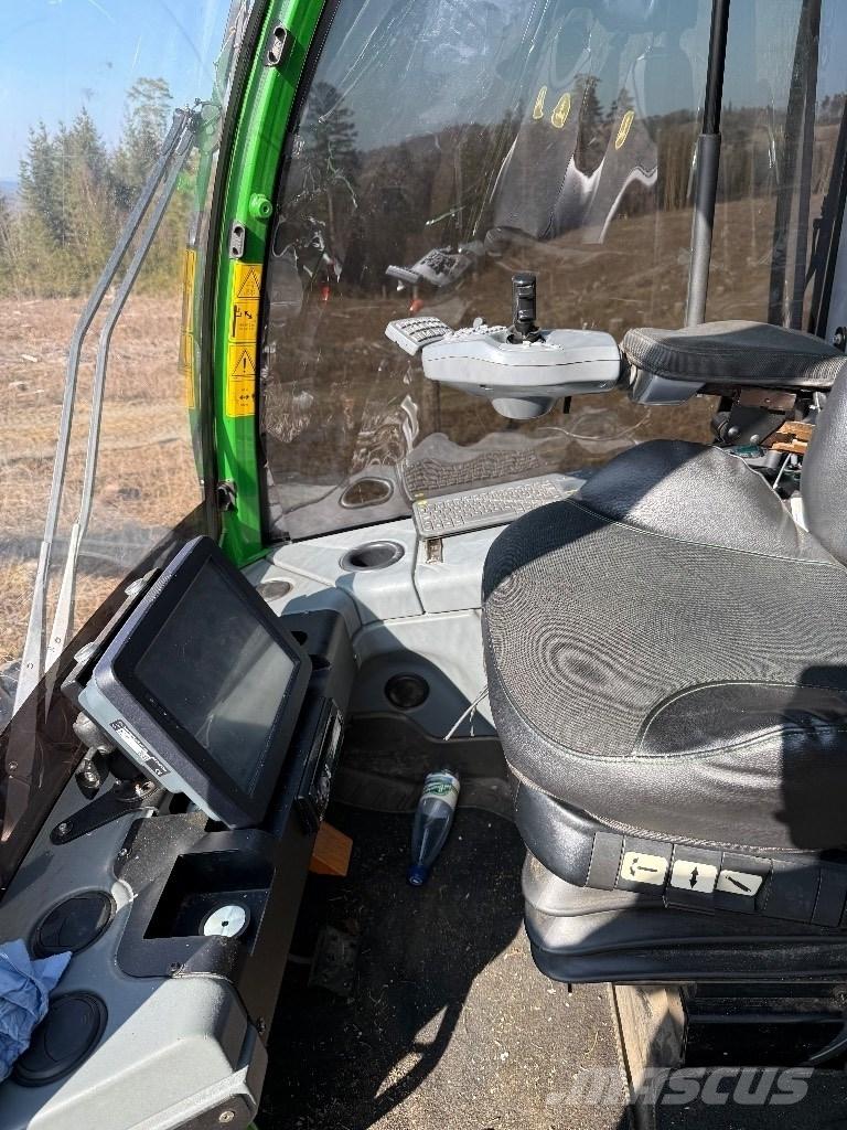 John Deere 1270 G 원목 하베스터