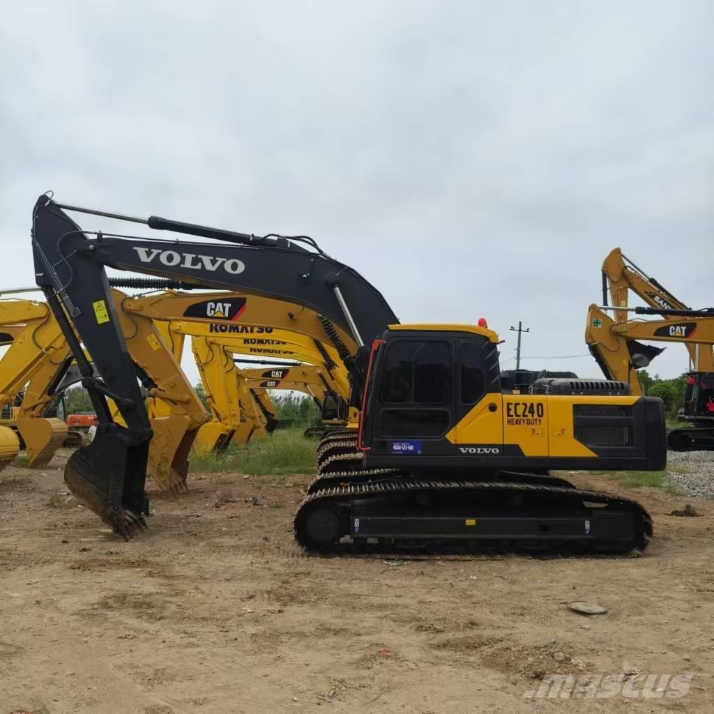 Volvo EC 240 대형 굴삭기 29톤 이상