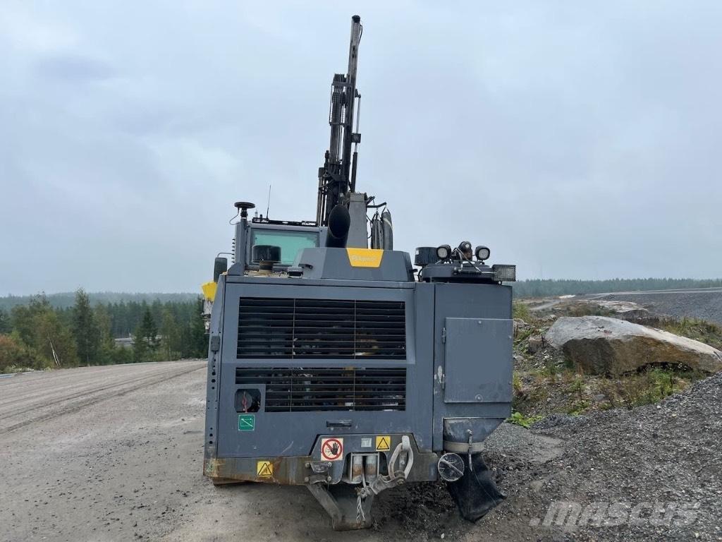 Epiroc Smartroc T35 도로 굴착기