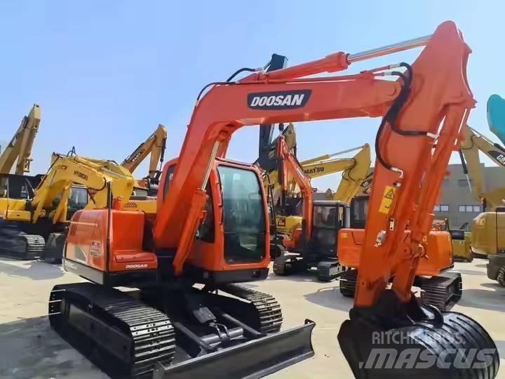 Doosan DX 80 - 9C 소형 굴삭기 7톤 미만