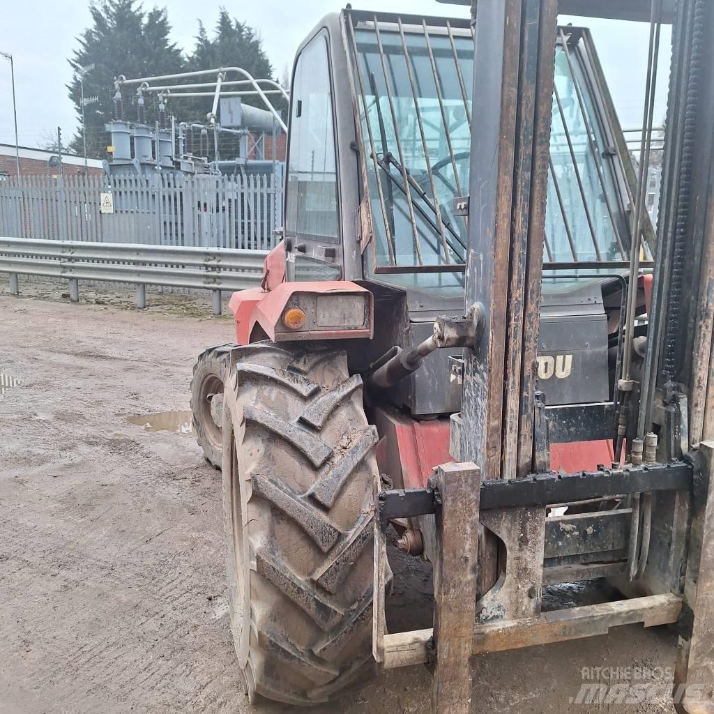 Manitou M 26.4 험지용 트럭