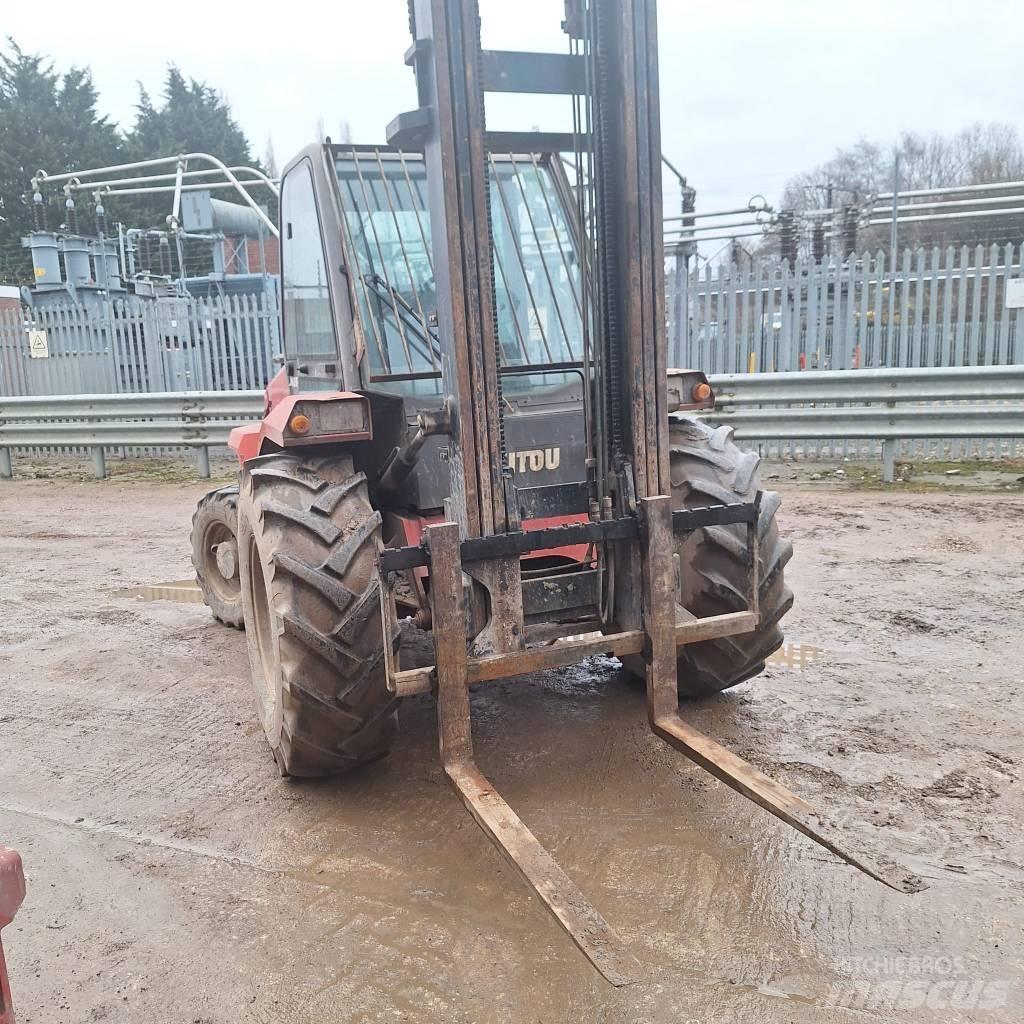 Manitou M 26.4 험지용 트럭