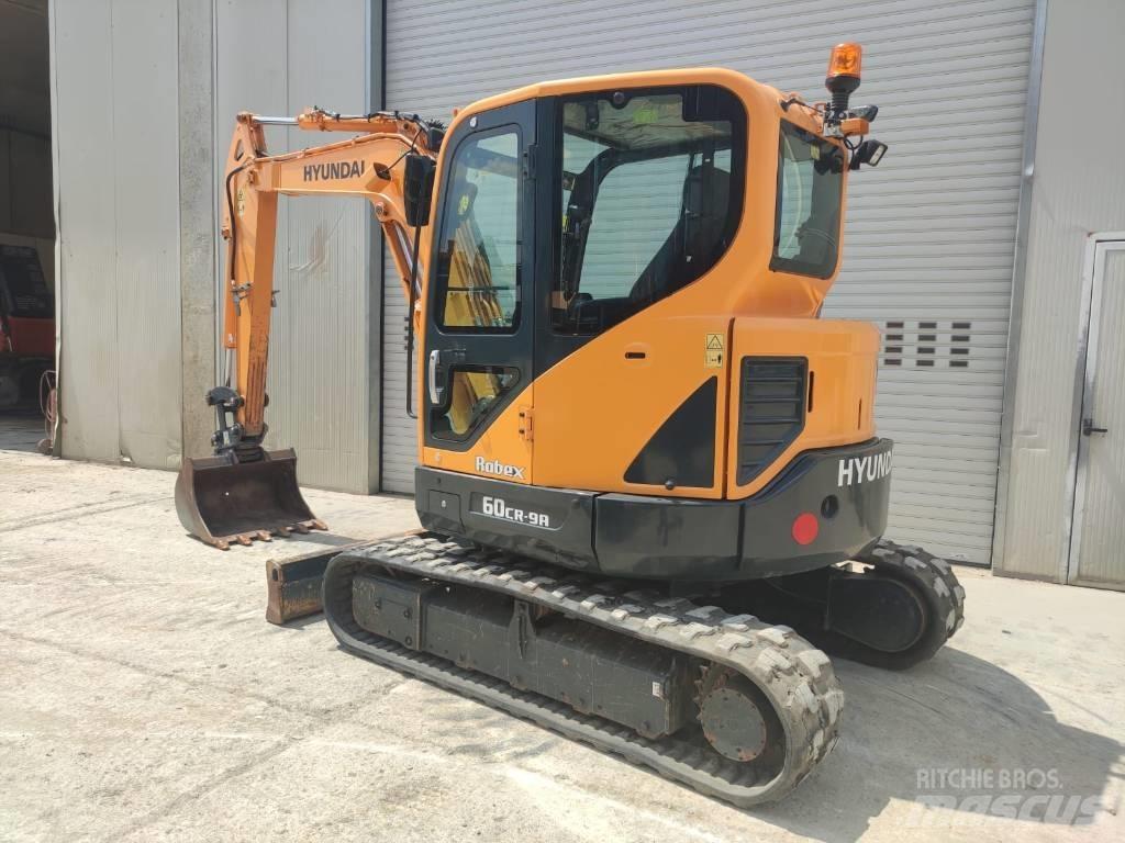 Hyundai R60CR-9A 소형 굴삭기 7톤 미만