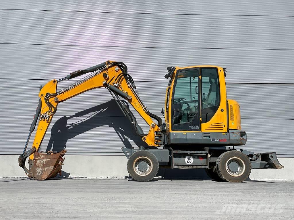 Wacker Neuson EW 65  휠 굴삭기