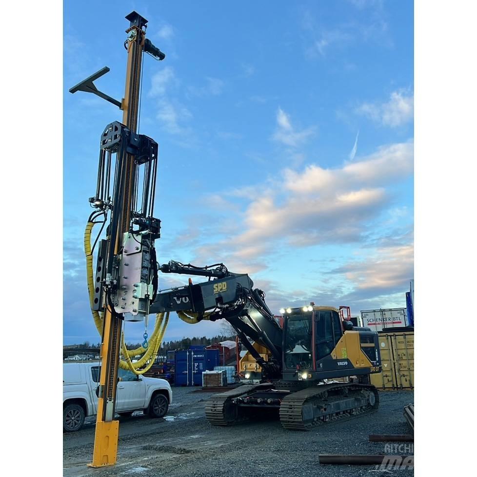 Volvo EC250-D7 말뚝설치기