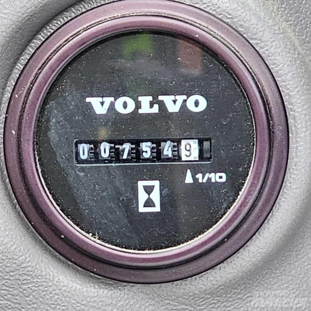 Volvo EC250-D7 말뚝설치기