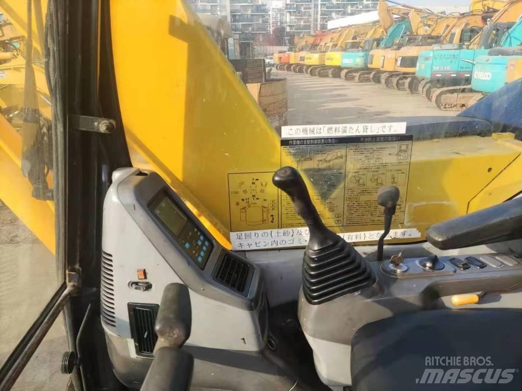 Komatsu PC 78 대형 굴삭기 29톤 이상