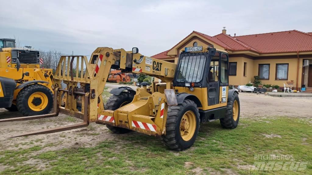 CAT TH 63 텔러 핸들러