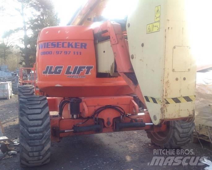 JLG 600 AJ 관절형 전동이동 리프트