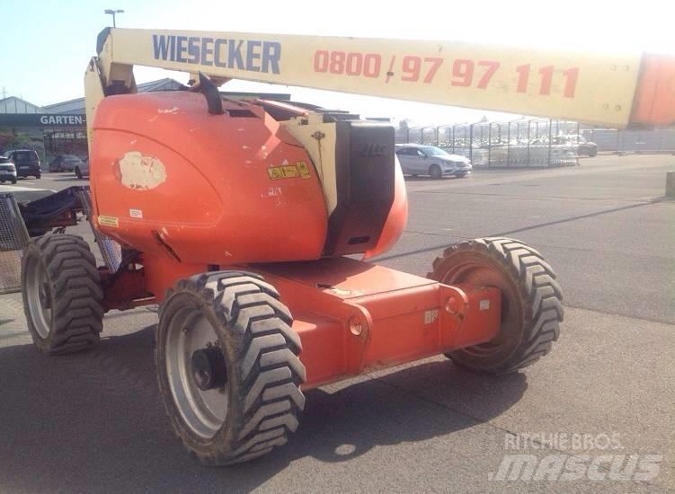 JLG 600 AJ 관절형 전동이동 리프트