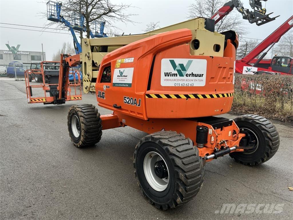 JLG 520AJ (2633) 관절형 전동이동 리프트