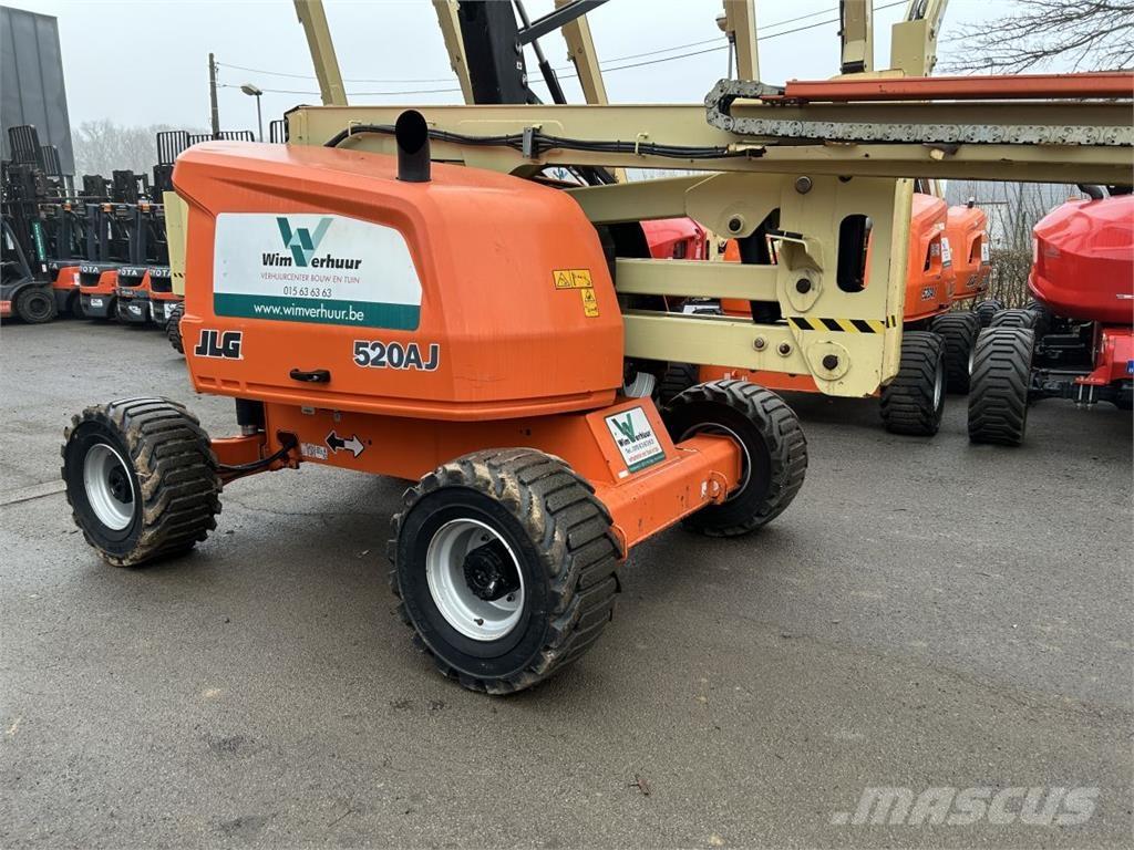 JLG 520AJ (2633) 관절형 전동이동 리프트
