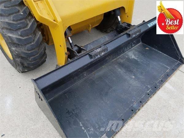 CAT 272 D  스키드로더