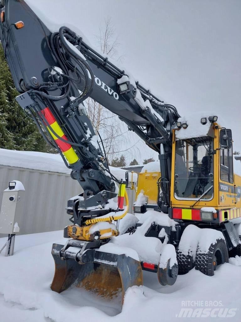 Volvo EW 200  휠 굴삭기