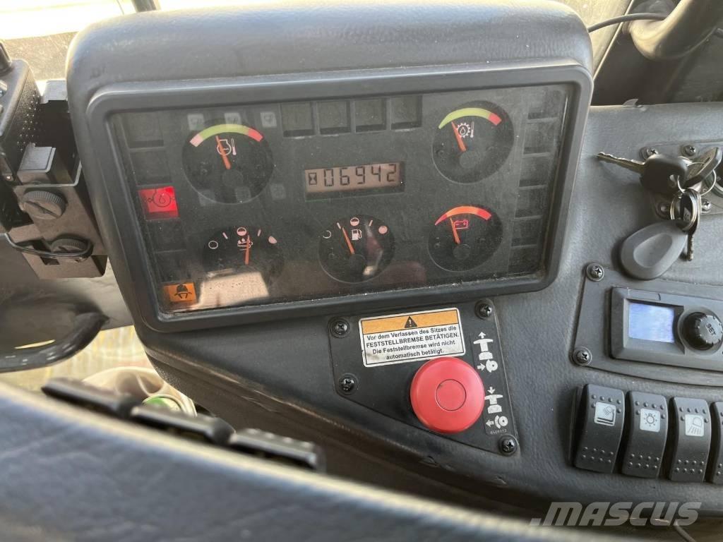 Hyster H25XM-12 컨테이너 핸들러