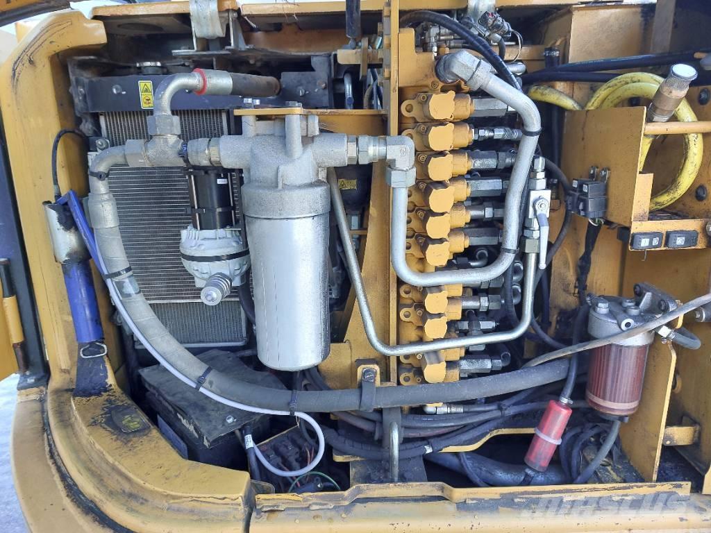 CAT 308E 중형굴삭기 7톤-28톤