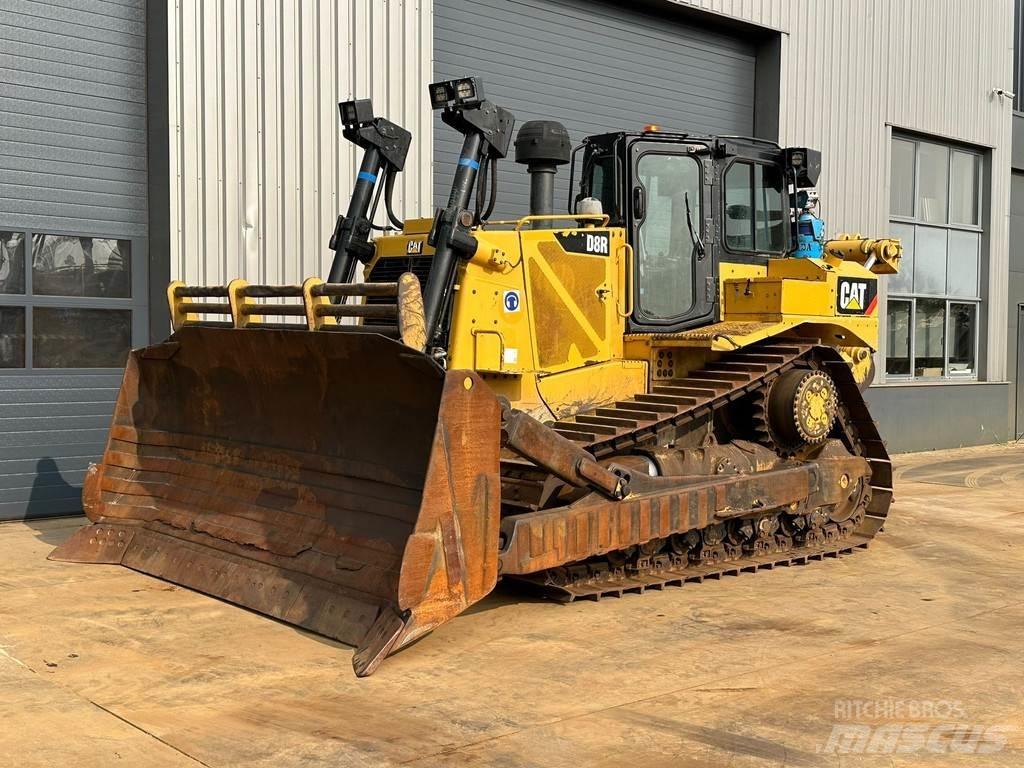 CAT D8R 크롤러 도저