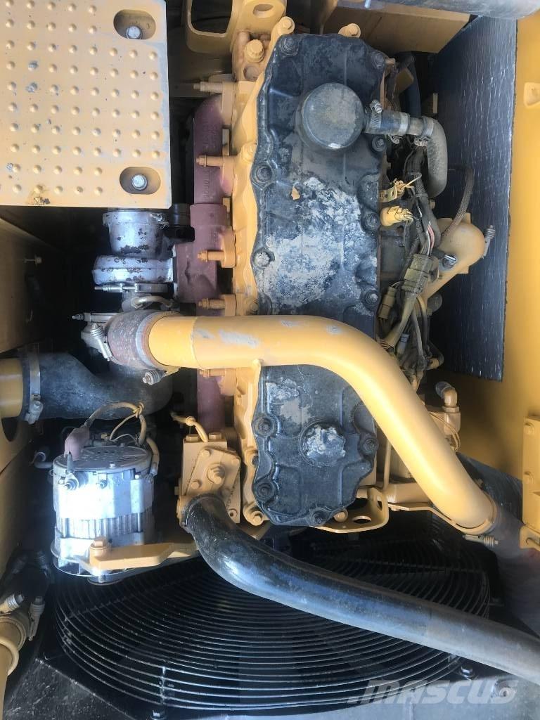 CAT 325 D L 대형 굴삭기 29톤 이상