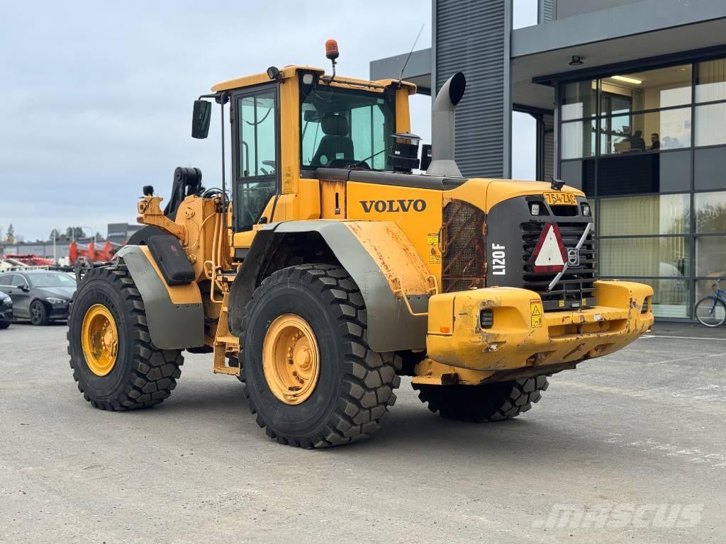 Volvo L 120 F  휠로우더