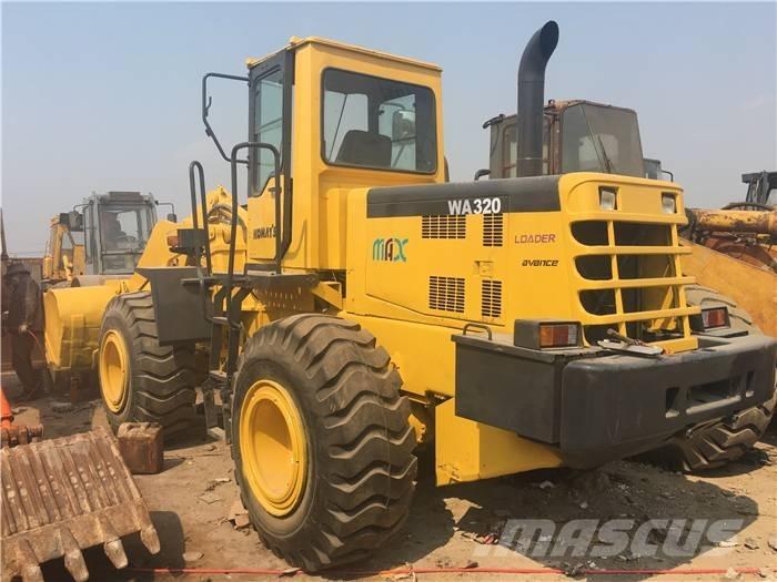 Komatsu WA 320-3  휠로우더