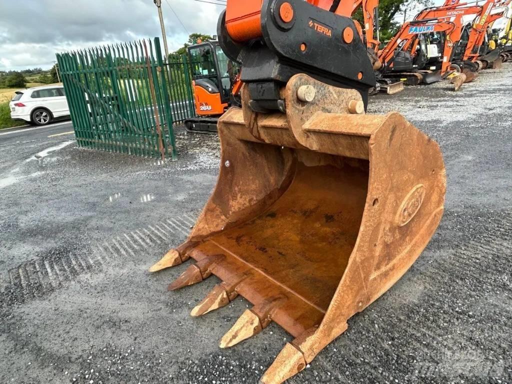 Hitachi ZX 350 LC-6 대형 굴삭기 29톤 이상