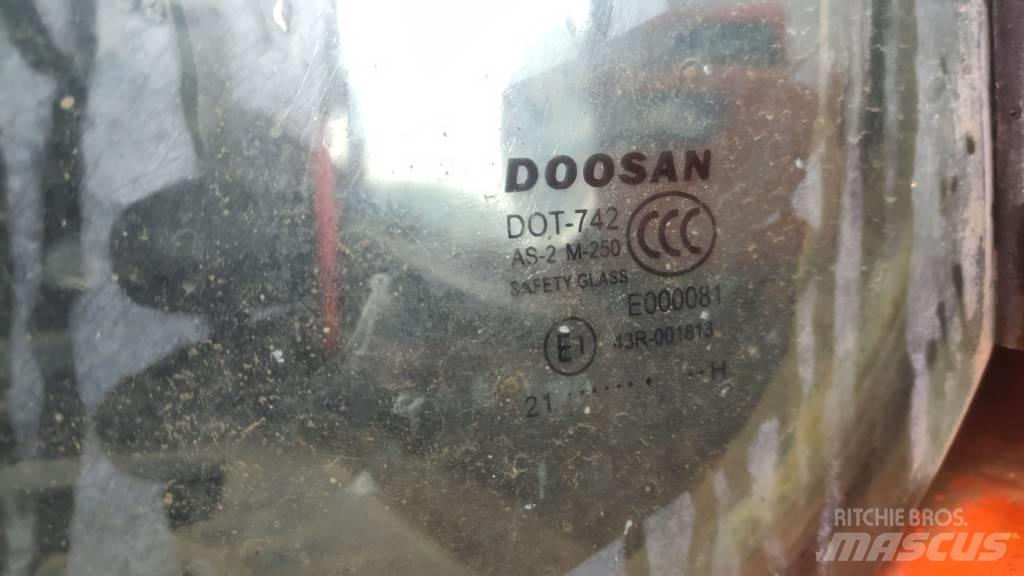 Doosan DX225LC-9C 대형 굴삭기 29톤 이상