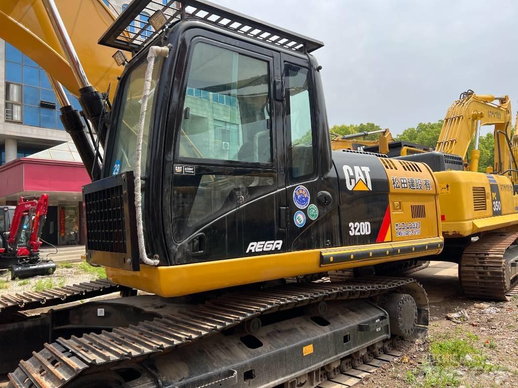 CAT 320 D 대형 굴삭기 29톤 이상