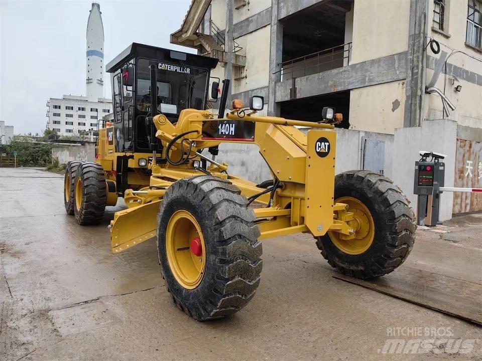 CAT 140H 그레이더