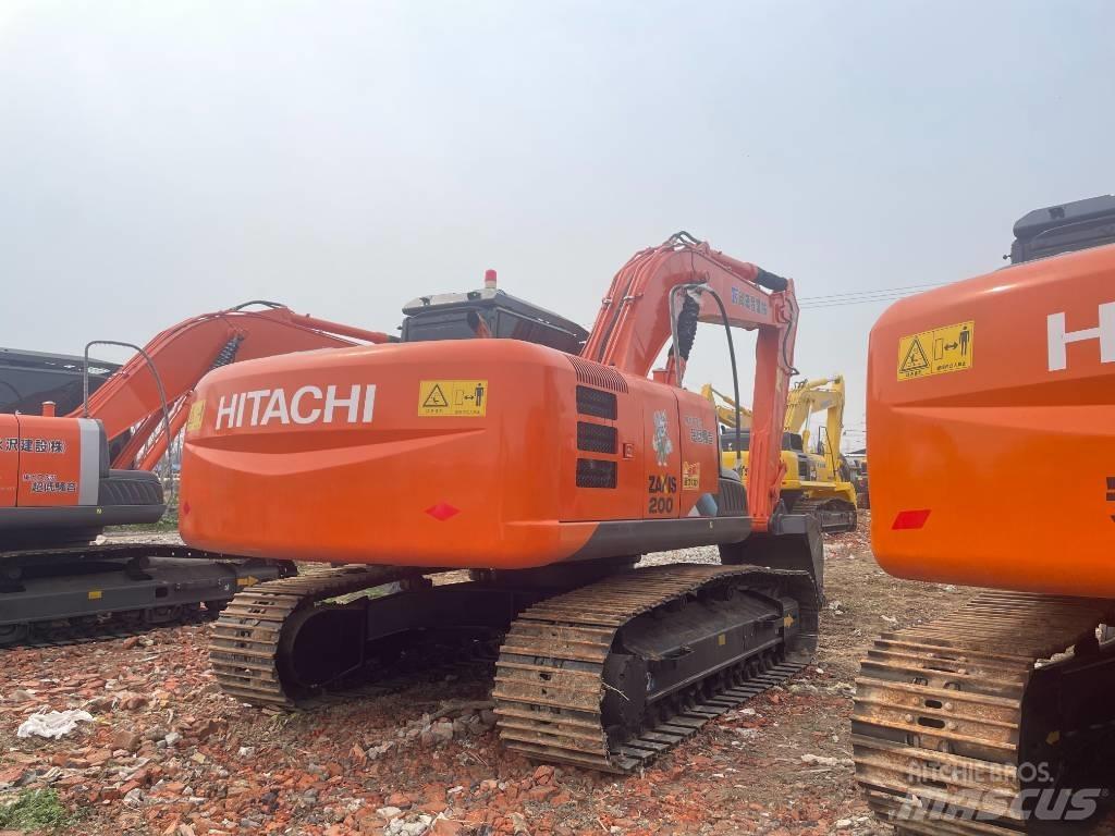 Hitachi ZX 200 대형 굴삭기 29톤 이상