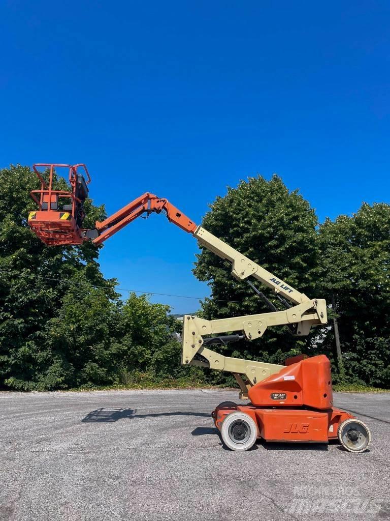 JLG E 400 AJP 관절형 전동이동 리프트