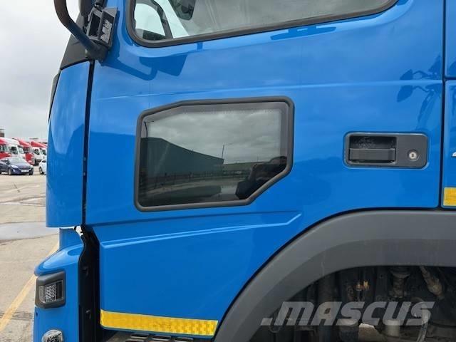 Volvo 420 FMX 덤프 트럭