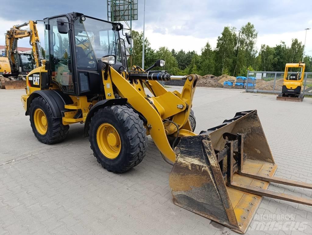 CAT 908M  휠로우더